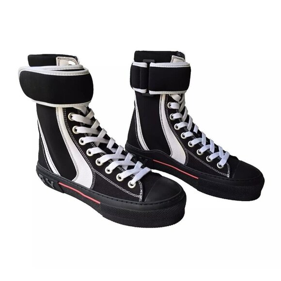 Burberry Men’s Black & White High-Top Sneakers – Size US 12 / EU 45 – NIB - Picture 1 of 13